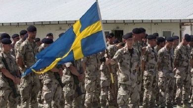 صورة ضابط سويدي عمل لدى”الناتو” بشهادات مزورة