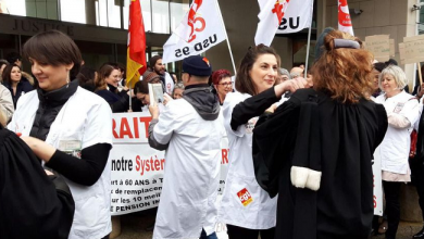 صورة احتجاجات للأطباء والمحامين في ضواحي باريس