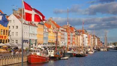 صورة “كورونا الجديد”.. تعديلات على نصائح السفر في الدنمارك