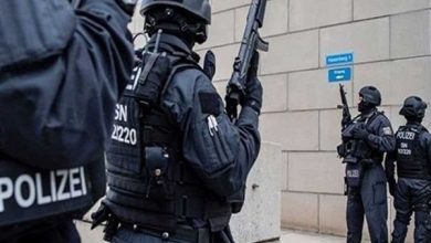 صورة الشرطة الألمانية تعتقل 12 شخصاً بتهمة تأسيس تنظيم”إرهابي يميني”