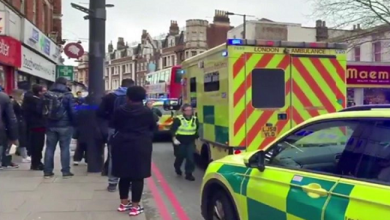 صورة الشرطة تقتل رجلاً طعن المارة في لندن