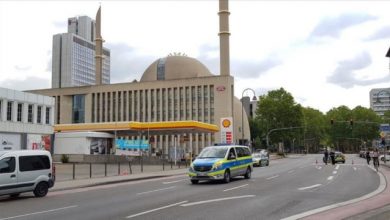 صورة الشرطة الألمانية: نبحث عن مرسل التهديدات لمساجد شمال الراين