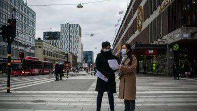 صورة السويد .. أزمة كورونا تهدد 70 ألف وظيفة