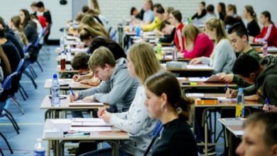 صورة هولندا تعلن إلغاء الامتحانات النهائية لطلاب الثانوية