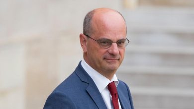 صورة وزير التعليم الفرنسي: قرار إلغاء امتحانات البكالوريا قيد الدراسة