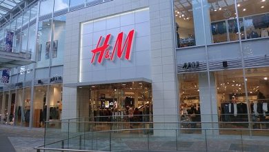 صورة شركة “H&M” السويدية تخطط لتسريح نصف موظفيها