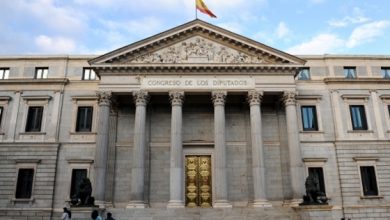 صورة إسبانيا تعتزم صرف منحة مالية لأصحاب الدخل المنخفض