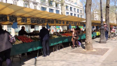 صورة ضاحية باريسية تسمح للأسواق الشعبية بإعادة مزاولة نشاطها