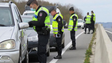صورة فرنسا.. ضاحية باريسية تمنع البصق والشرطة تطلق حملة لمنع السفر براً