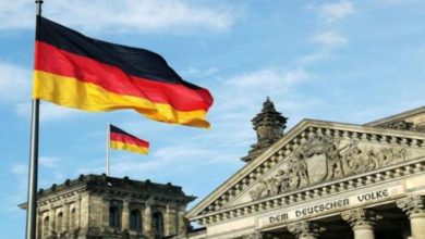 صورة المانيا تعيد النظر في إجراءات تخفيف القيود على الحياة العام