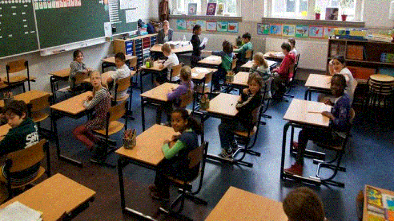 صورة هولندا .. نصف مليار يورو لدعم التعليم في زمن كورونا