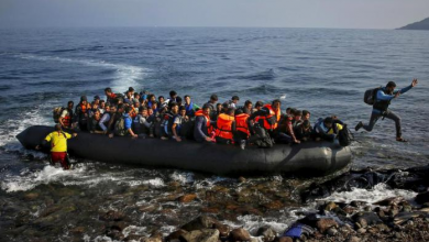 صورة وصول 36 مهاجراً إلى جزيرة “ليسبوس” اليونانية