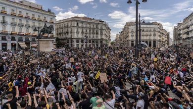 صورة مخاوف من موجة كورونا ثانية في أوروبا بسبب الاحتجاجات الحاشدة
