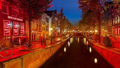 صورة بلدية أمستردام تمنع بيع الكحول في منطقة “الضوء الأحمر”