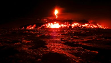 صورة “جبل النار” يعاود نشاطه في جزيرة صقلية