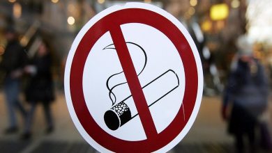 صورة إسبانيا تحظر التدخين في الشوارع وتغلق الحانات الليلية