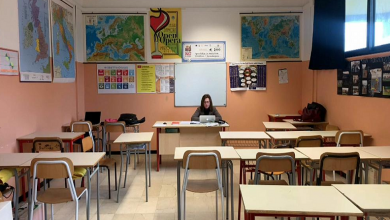 صورة الحكومة الإيطالية: ارتفاع إصابات كورونا قد يؤثر على فتح المدارس