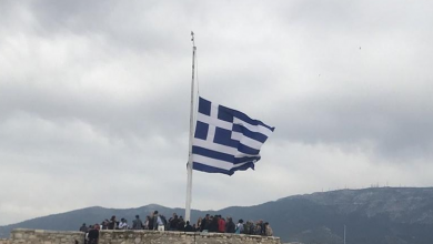 صورة خبير يوناني لا يستبعد إعادة فرض الإغلاق في أثينا