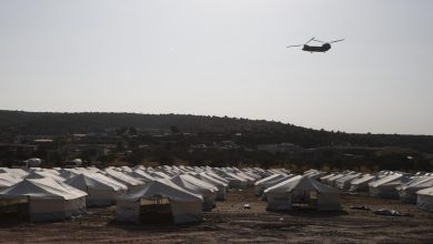 صورة اليونان.. نقل مهجري “موريا” إلى مخيم مؤقت
