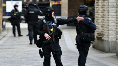 صورة هجوم بالمتفجرات.. الشرطة البريطانية تعتقل شخصا في “كامبريدج”