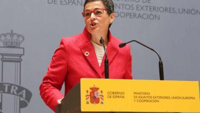 صورة وزيرة الخارجية الاسبانية: لن نتخلى عن “جبل طارق”
