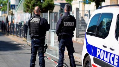 صورة هجوم ثانٍ.. الشرطة الفرنسية تحبط عملية طعن في” إفينيون”