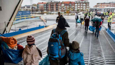 صورة السلطات السويدية تتوقع أن يصل عدد كبير من لاجئي “الحصص” قريبا