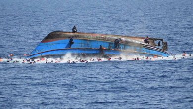 صورة وفاة 100 مهاجر في غرق قاربين قبالة سواحل ليبيا