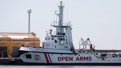 صورة سفينة “أوبن آرمز” الإنسانية تعاود نشاطها في المتوسط