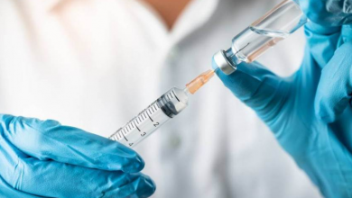 صورة مسؤول سويدي يحدد موعد بدء التطعيم ضد كورونا في بلاده