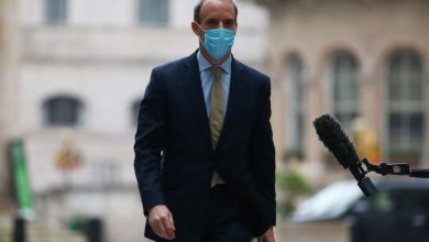 صورة وزير خارجية بريطانيا يحذر من موجة كورونا الثالثة