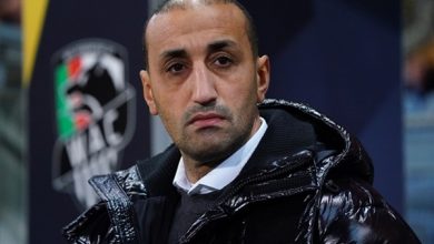 صورة “محمد الساحلي”.. أول مدرب عربي يصل إلى الدوري الأوروبي