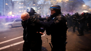 صورة “دارمانان” يعلن اعتقال نحو 100 شخص في مظاهرات السبت
