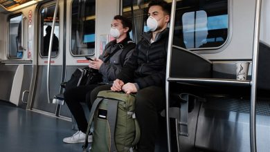 صورة أطباء فرنسيون يوصون بعدم الكلام أو التحدث بالهاتف في وسائل النقل العام