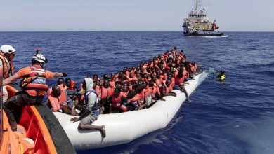 صورة وصول 529 مهاجرا إلى سواحل إيطاليا الأحد
