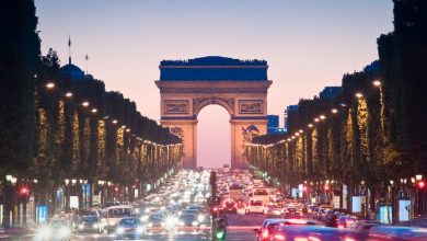 صورة بشروط .. فرنسا تسمح بدخول السياح الأجانب اعتبارا من الأربعاء المقبل