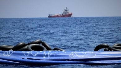 صورة غرق قارب يحمل عشرات المهاجرين قبالة كريت
