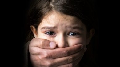 صورة أكبر قضايا الاعتداء الجنسي في السويد.. محاكمة زوجين اغتصبا طفليهما لسنوات