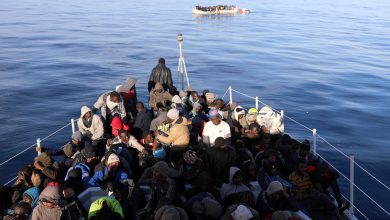 صورة غالبيتهم من تونس.. وصول نحو ألف مهاجر إلى سواحل إيطاليا خلال 24 ساعة