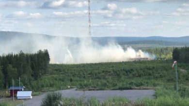 صورة حريق ضخم يدمر أجزاء من مركز الأبحاث الفضائية في السويد