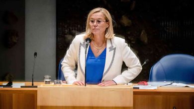 صورة بعد إدانة البرلمان لها.. وزيرة الخارجية الهولندية تقدم استقالتها