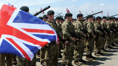 صورة الحكومة البريطانية تنشر الجيش للمساعدة في حل أزمة الوقود