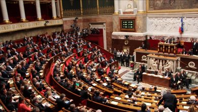 صورة البرلمان الفرنسي يناقش مشروع قانون “اعتذار وتعوض” للحركيين الجزائريين