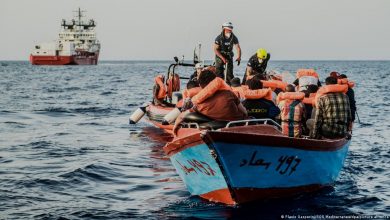 صورة السلطات الإيطالية تسمح برسو سفينة إنسانية على متنها 800 مهاجر