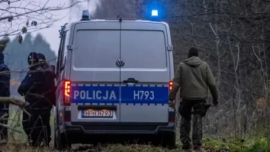 صورة الشرطة البولندية تعثر على جثة لاجئ سوري قرب الحدود مع بيلاروسيا