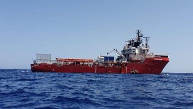 صورة سفينة ” أوشن فايكنغ ” الإنسانية تنقذ نحو 140 مهاجرا قبالة السواحل الليبية