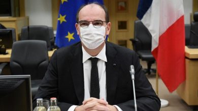 صورة فرنسا.. إصابة رئيس الوزراء بكورونا ومطالب بتطعيم جميع البالغين بجرعة “معززة”