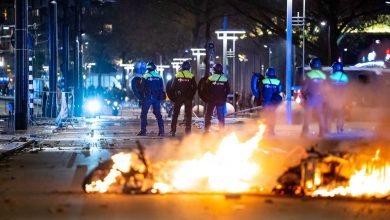 صورة هولندا.. جرحى في مواجهات بين الشرطة ومحتجين ضد قيود كورونا