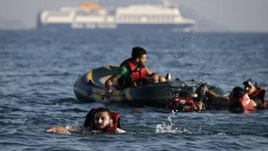 صورة بعد أسبوعين على غرقهم.. السلطات اليونانية تنتشل جثث 4 مهاجرين