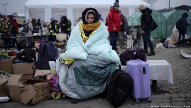 صورة “الصليب الأحمر” يحذر من احتياجات هائلة في أوكرانيا.. وعدد اللاجئين يتخطى 1.7 مليون